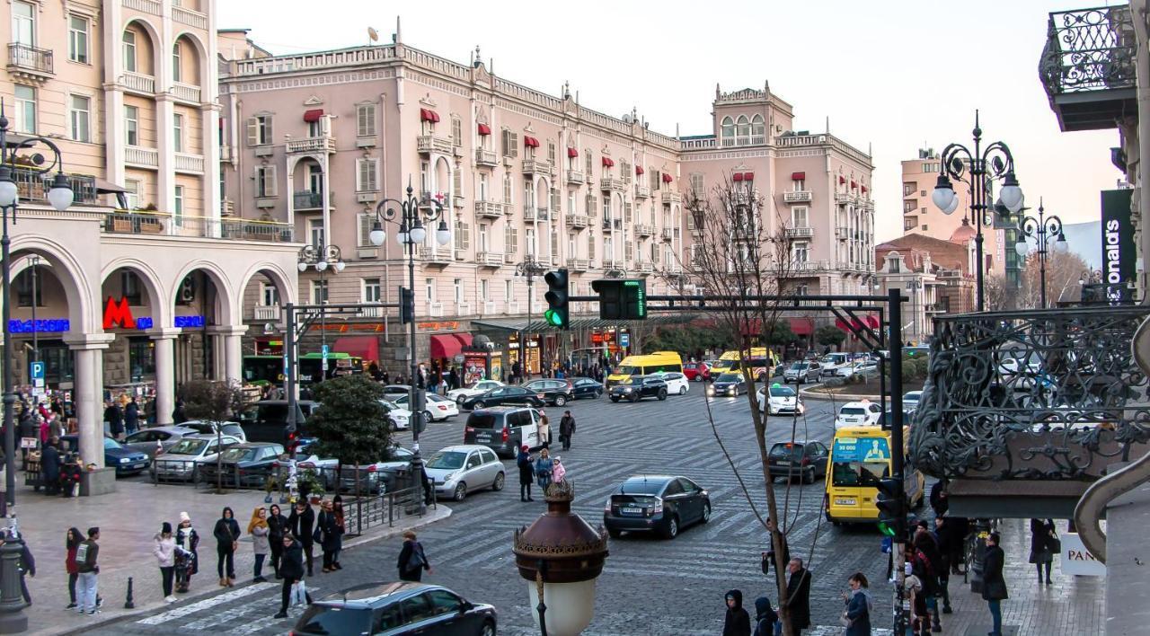 Paradise Hostel Tbilisi Exterior photo